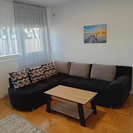 شقة Arena Usce Confluence بلغراد